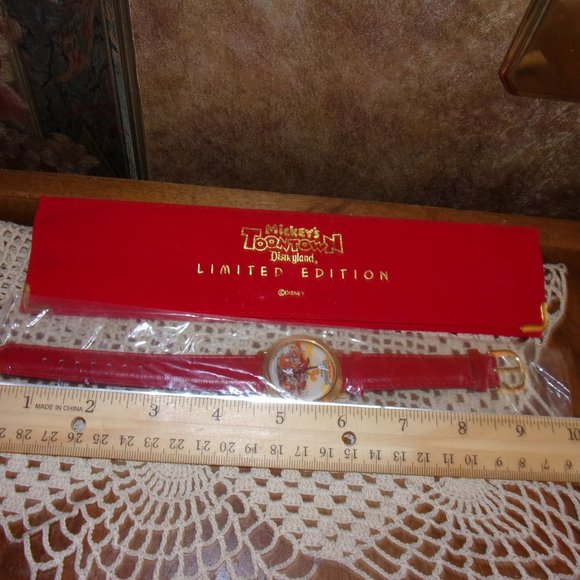 Disneyland Mickey\'s Toontown RARE Numbered Watch